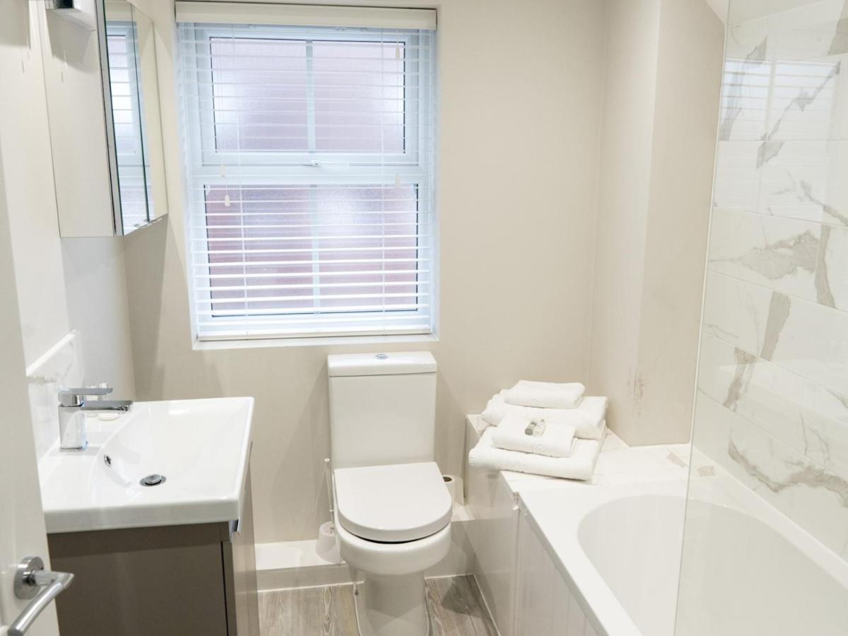 Townhouse In The Heart Of Poole With Beach Hut 아파트 외부 사진