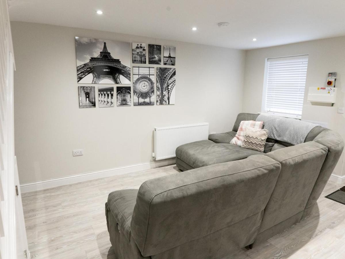 Townhouse In The Heart Of Poole With Beach Hut 아파트 외부 사진